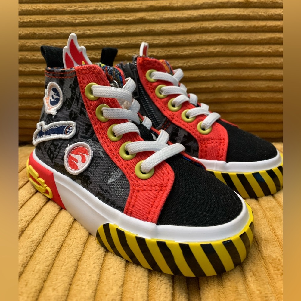 Toddler Hot Wheels Sneakers 🛞!